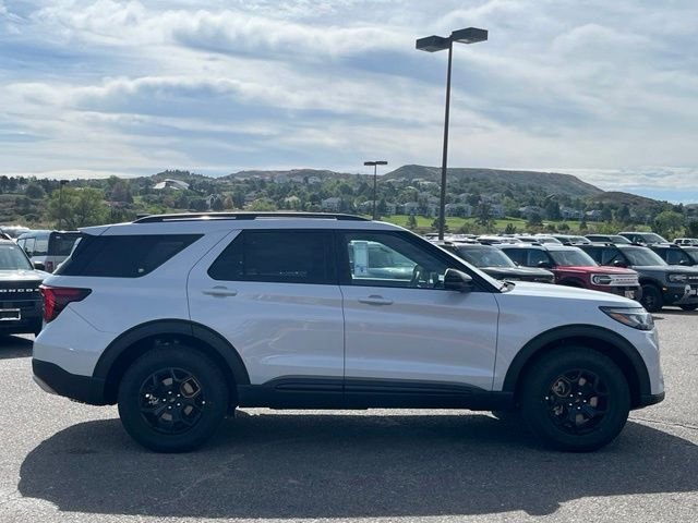New 2026 Space White Metallic Ford Tremor® image 6
