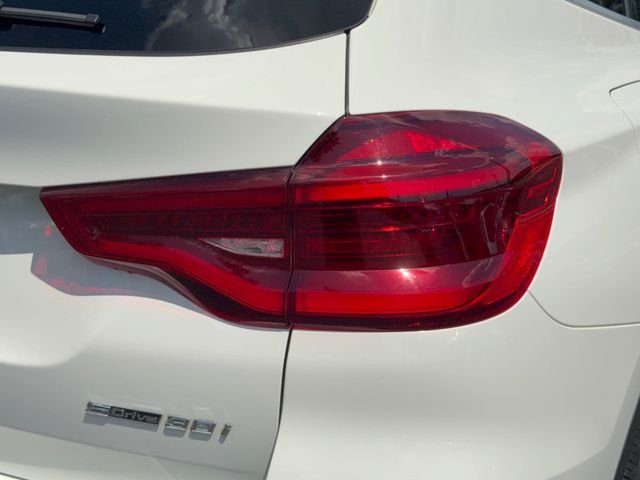Used 2019 White BMW sDrive30i image 10