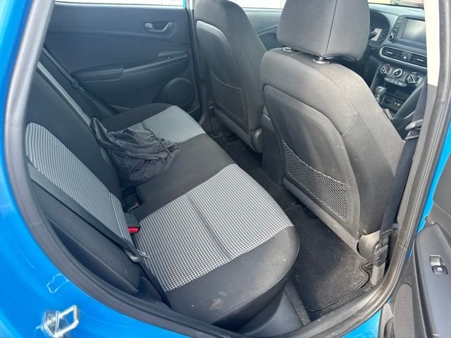 Used 2019 Blue Hyundai SE image 21
