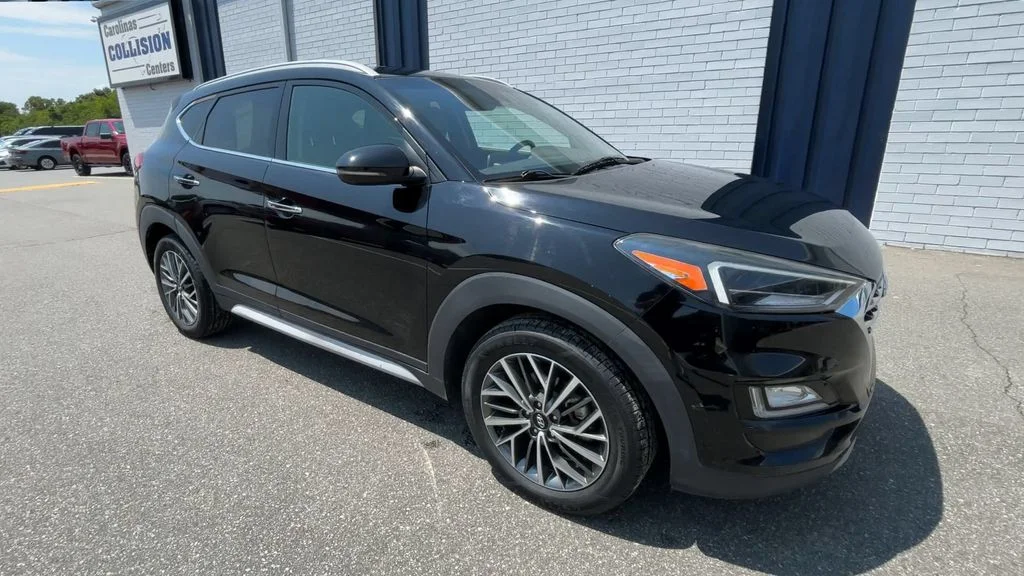 Used 2021 Black Hyundai Limited image 2