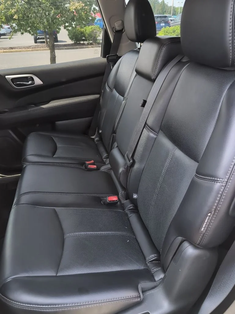 Certified Used 2020 White Nissan Platinum image 10