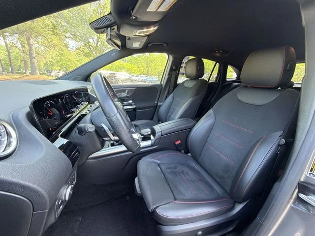 Used 2023  Mercedes-Benz GLA 250 image 11