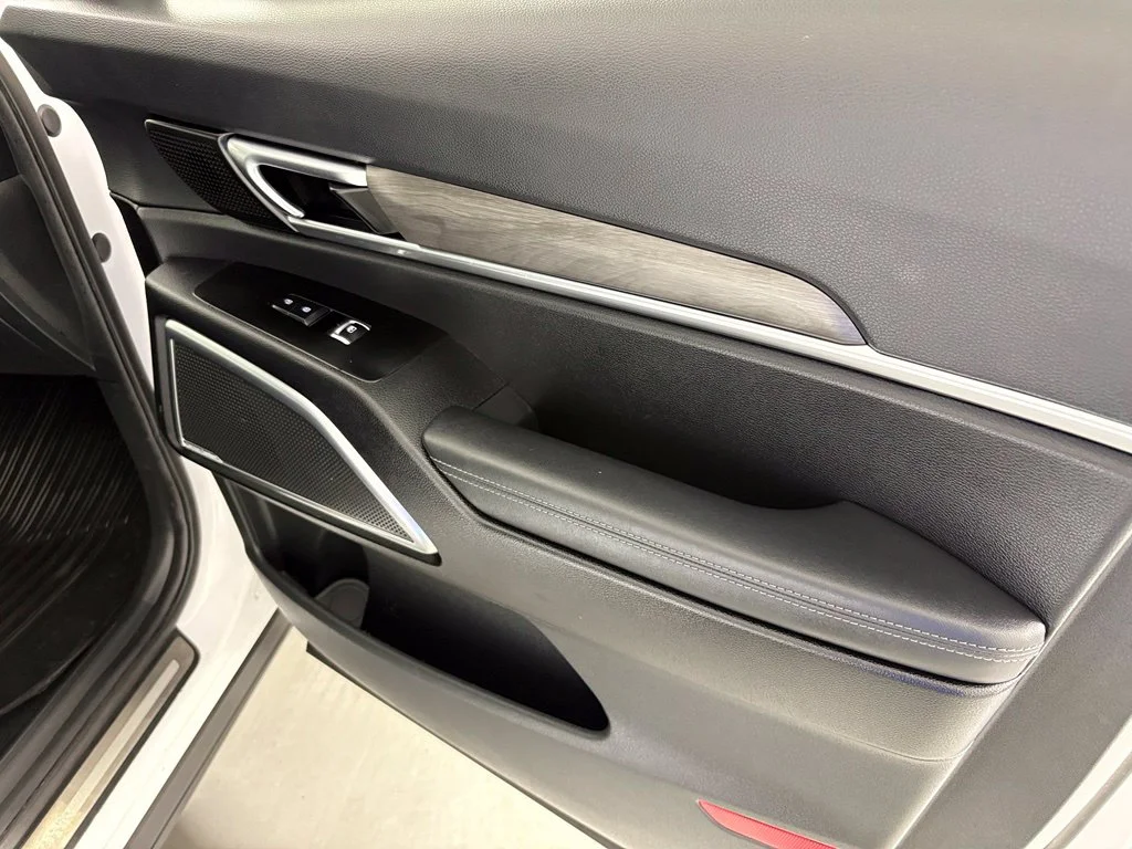 Used 2023 White Kia SX-Prestige X-Pro image 48