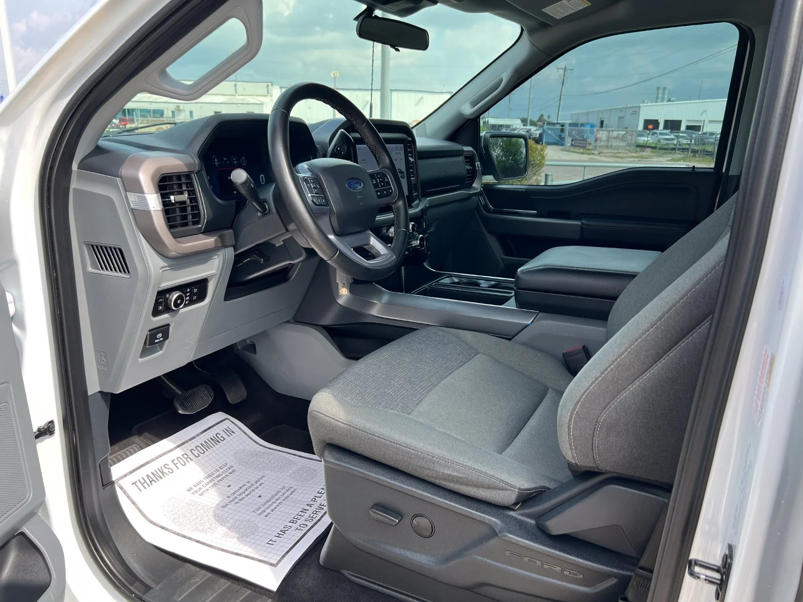 Used 2025 White Ford XLT image 17