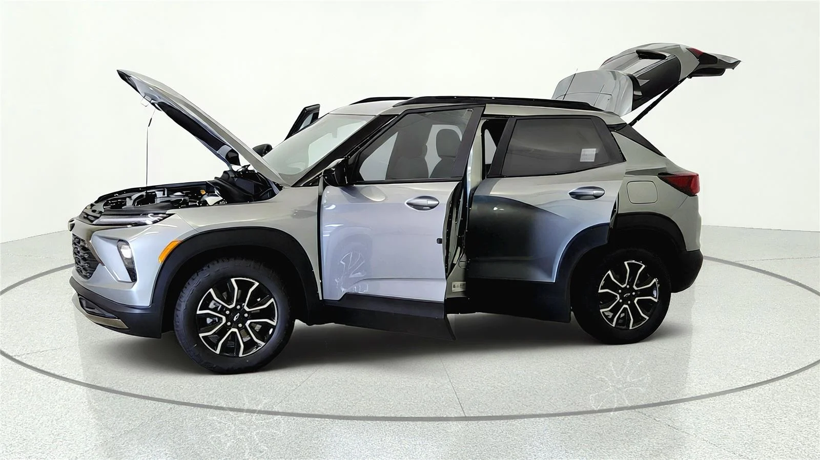 New 2026 Sterling Gray Metallic Chevrolet ACTIV image 9