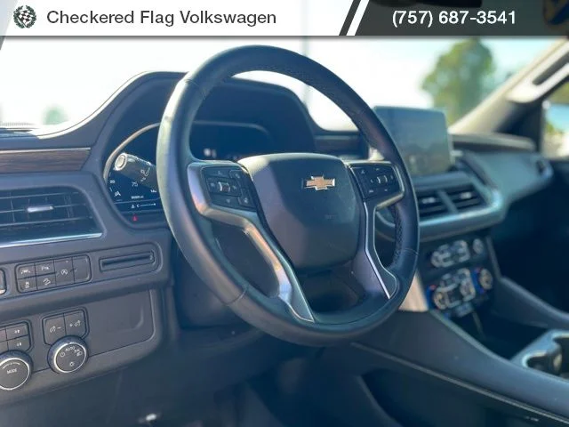 Used 2023 Iridescent Pearl Tricoat Chevrolet Premier image 21