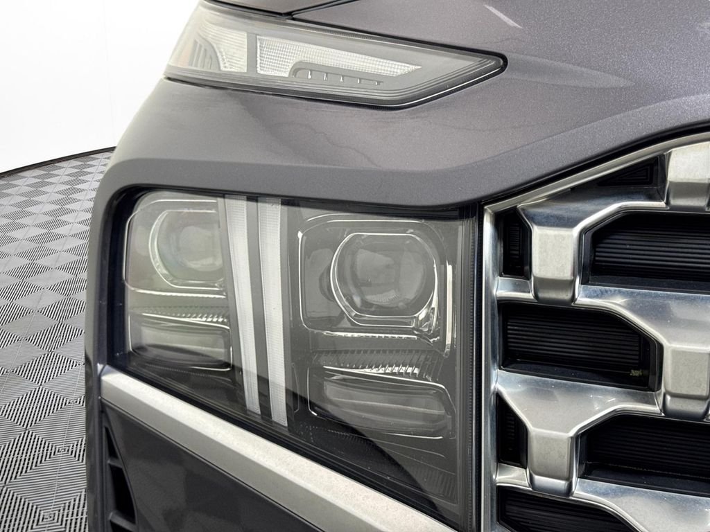 2022 Hyundai Santa Fe Limited HEV - Photo 18