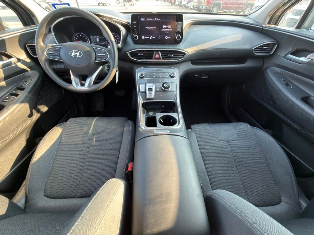 Used 2022 Gray Hyundai SE image 9