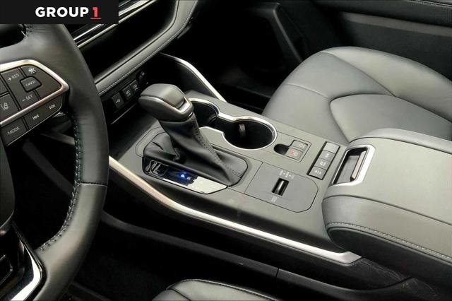 Certified Used 2021 MIDNIGHT BLACK METALLIC Toyota  image 17