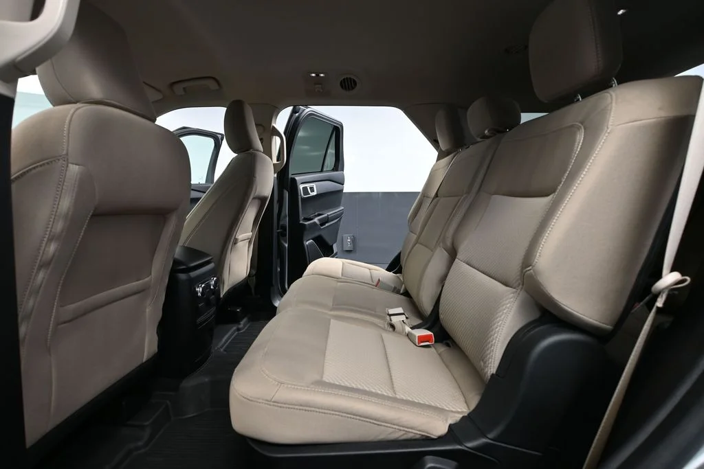 Used 2022 Silver Ford Base image 38
