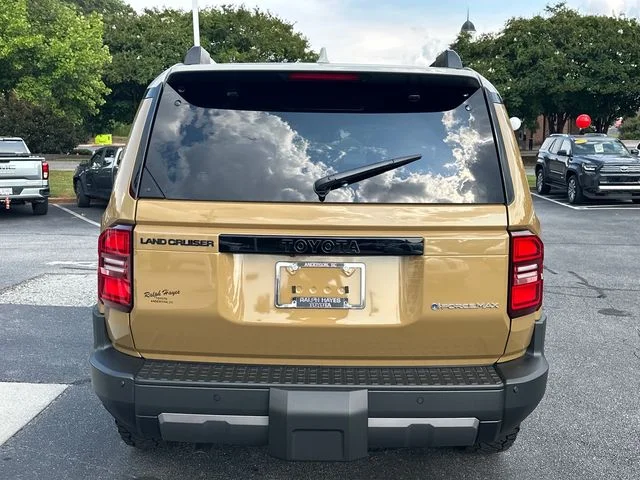 Used 2027  Toyota Base image 4