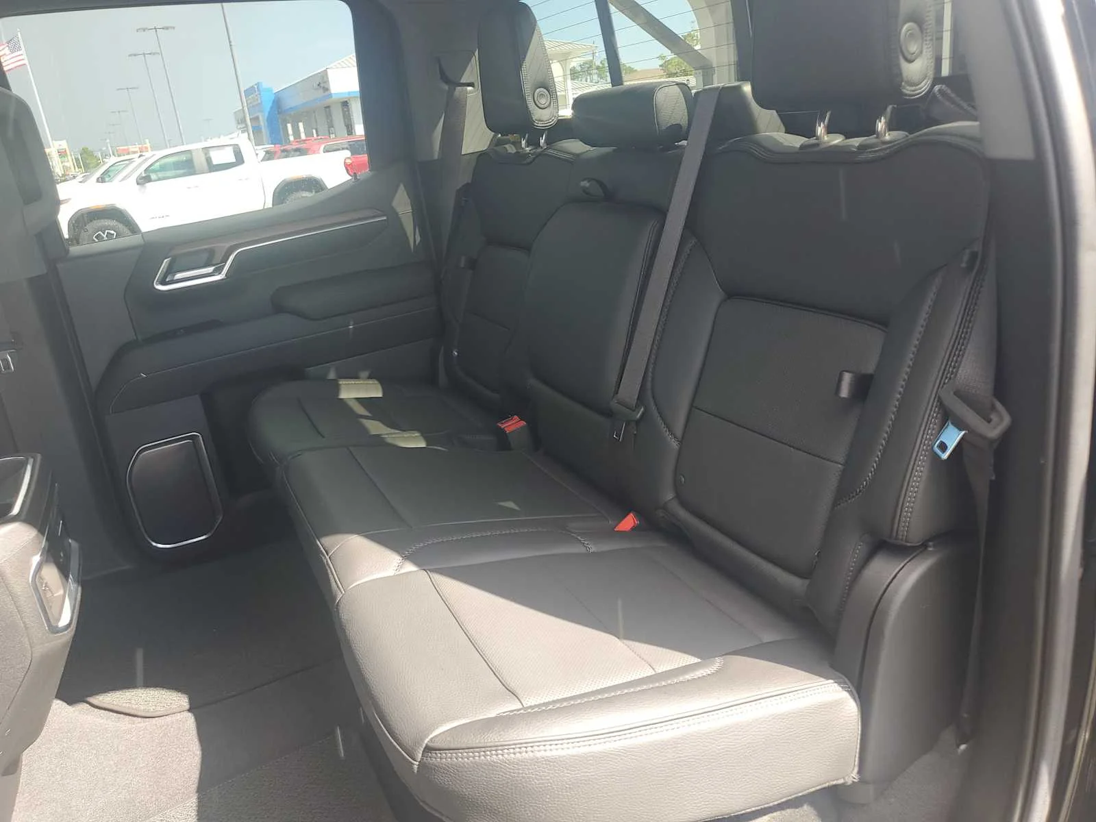Used 2023 ONYX BLACK GMC Denali image 22