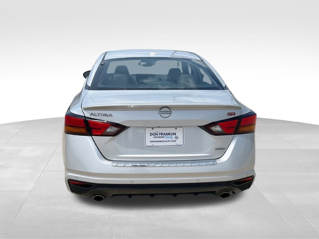 Used 2023 Silver Nissan 2.5 SR image 7