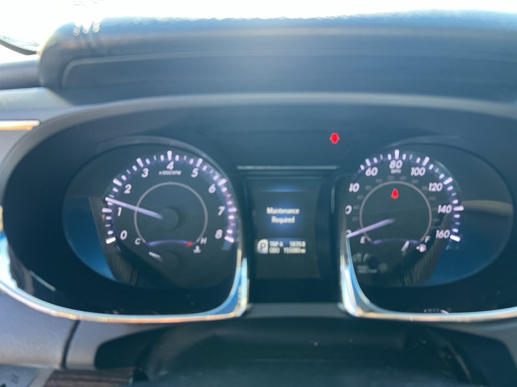 Used 2013 Classic Silver Metallic Toyota XLE Premium image 10
