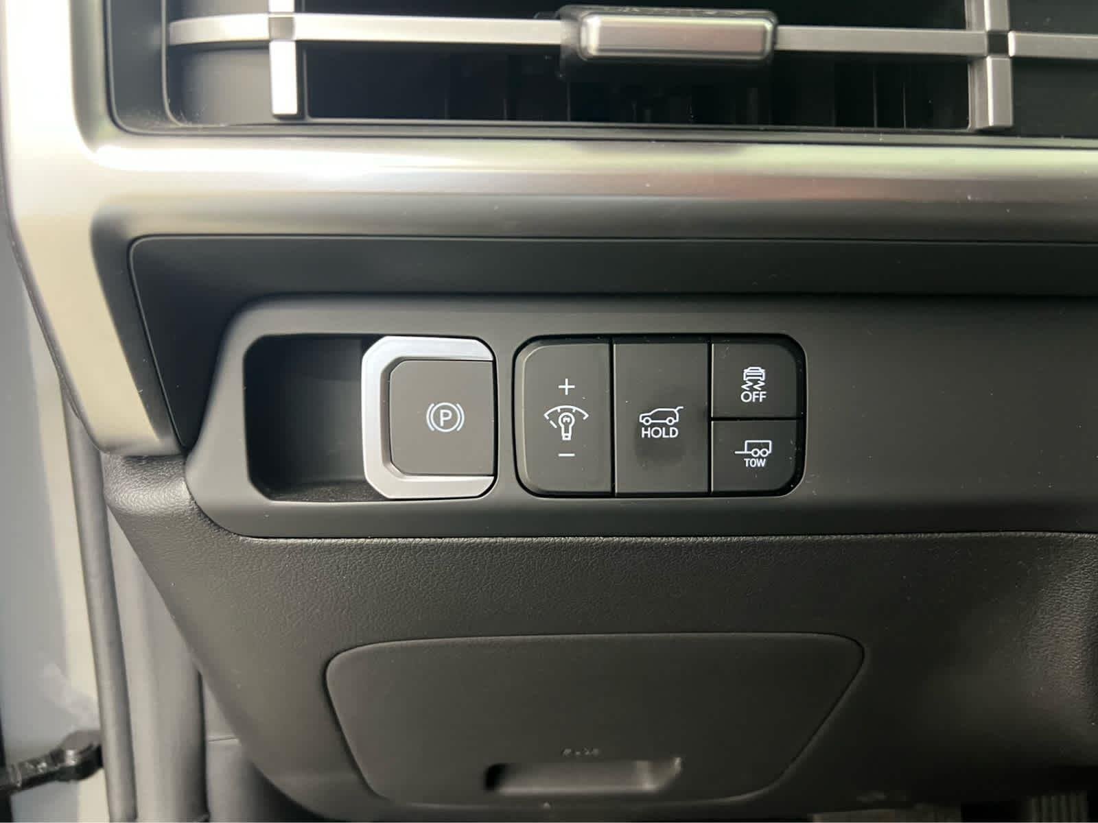 Used 2025 Hampton Gray Hyundai XRT image 14