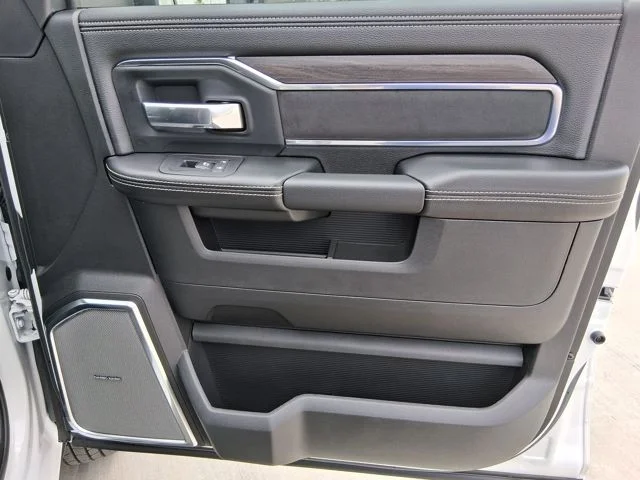 New 2026 Bright White Clear-Coat Exterior Paint RAM Laramie image 24