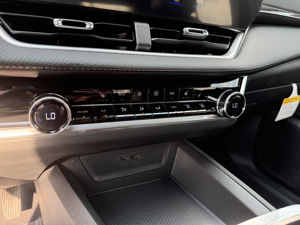 New 2027 Mosaic Black Metallic Chevrolet LT image 36