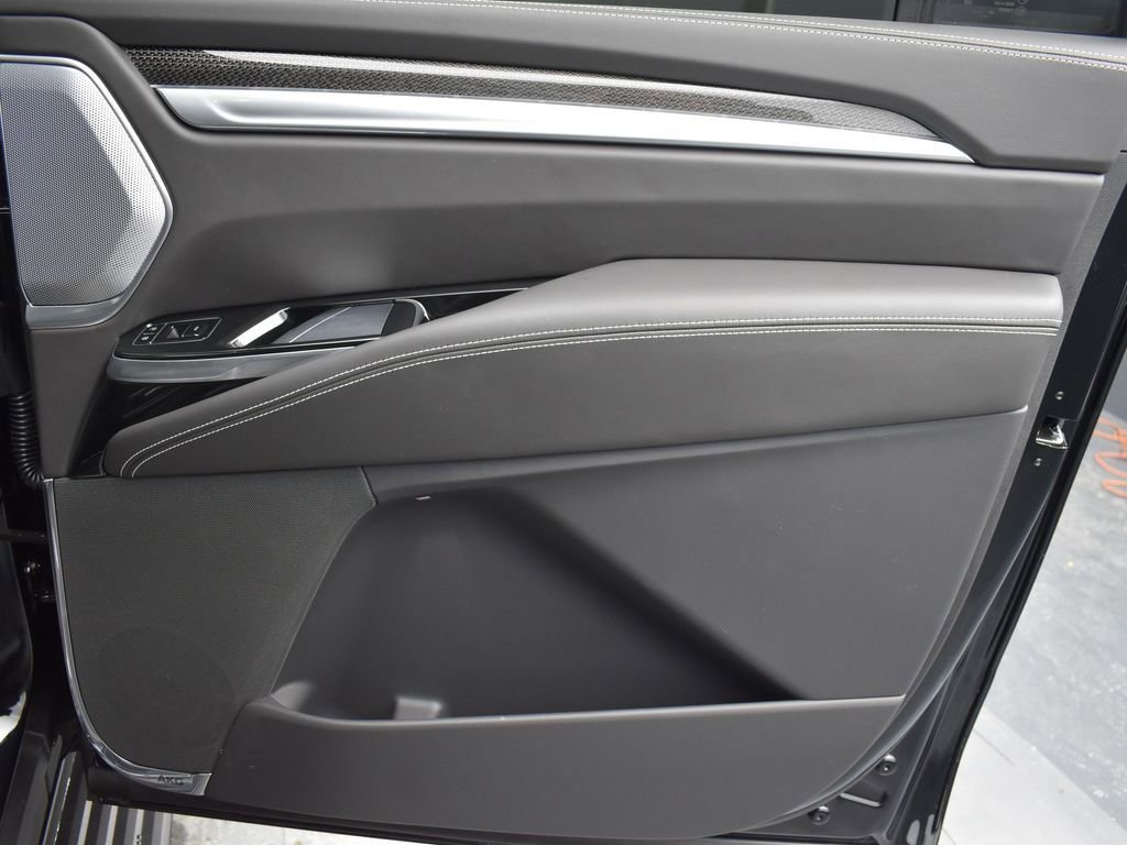 2026 CADILLAC ESCALADE ESV - Image 33