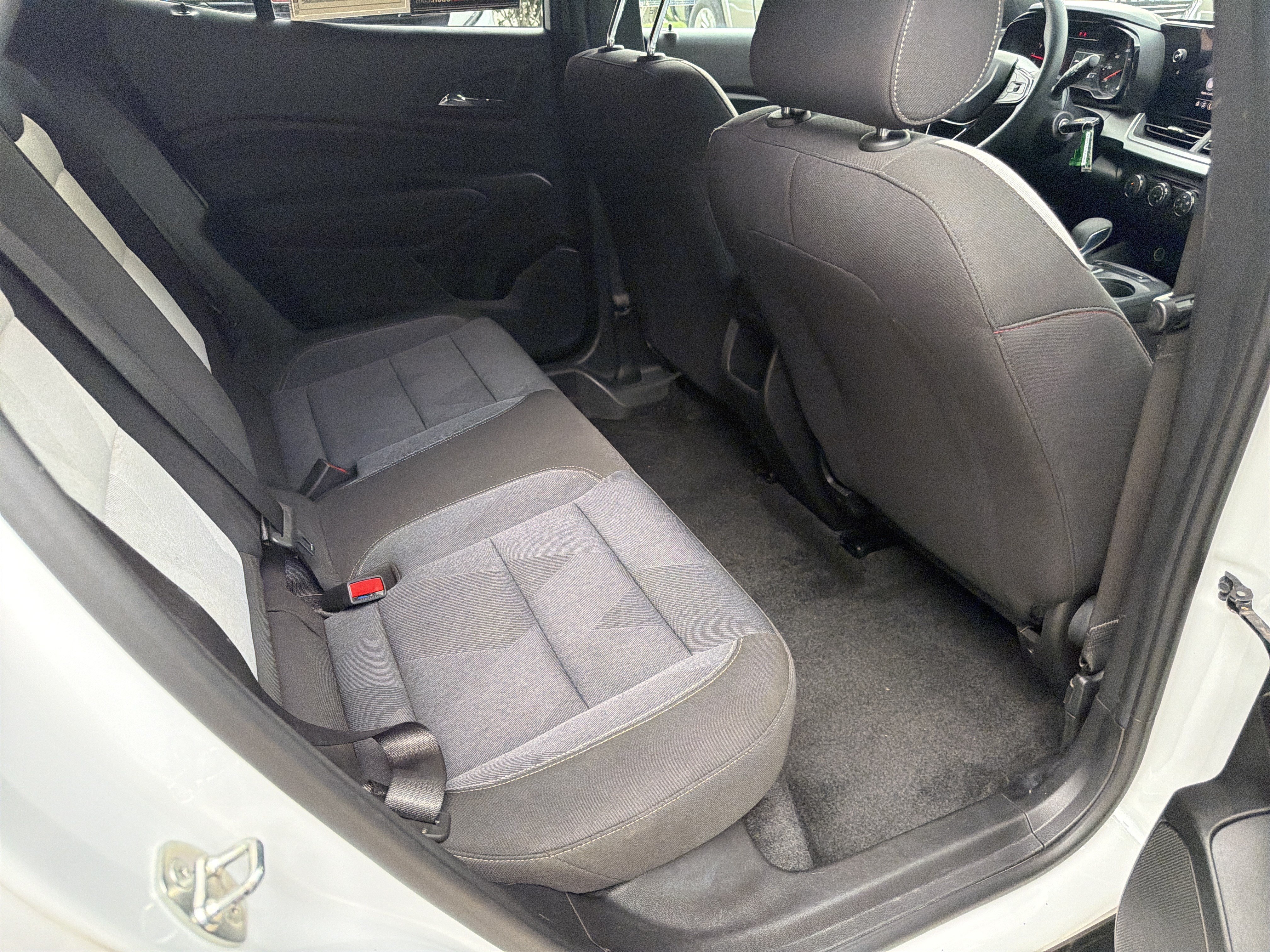 Used 2024 Summit White Chevrolet 1RS image 14