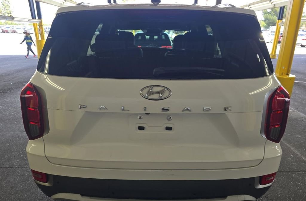 Used 2022 White Hyundai SEL image 4