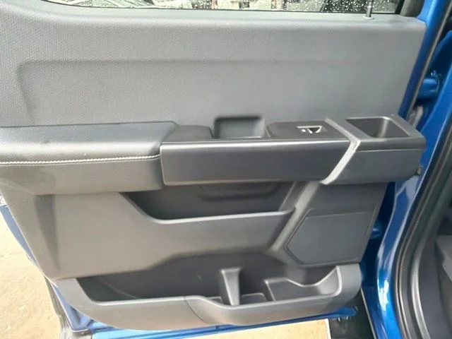 Used 2022 Blue Ford XL image 12
