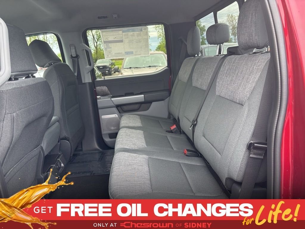 New 2026 Ruby Red Metallic Tinted Clearcoat Ford F-250® XLT image 25