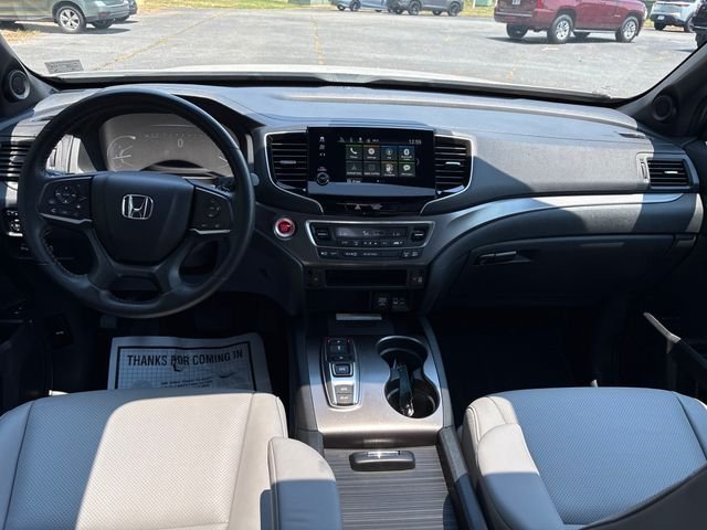 Used 2023  Honda EX-L image 45