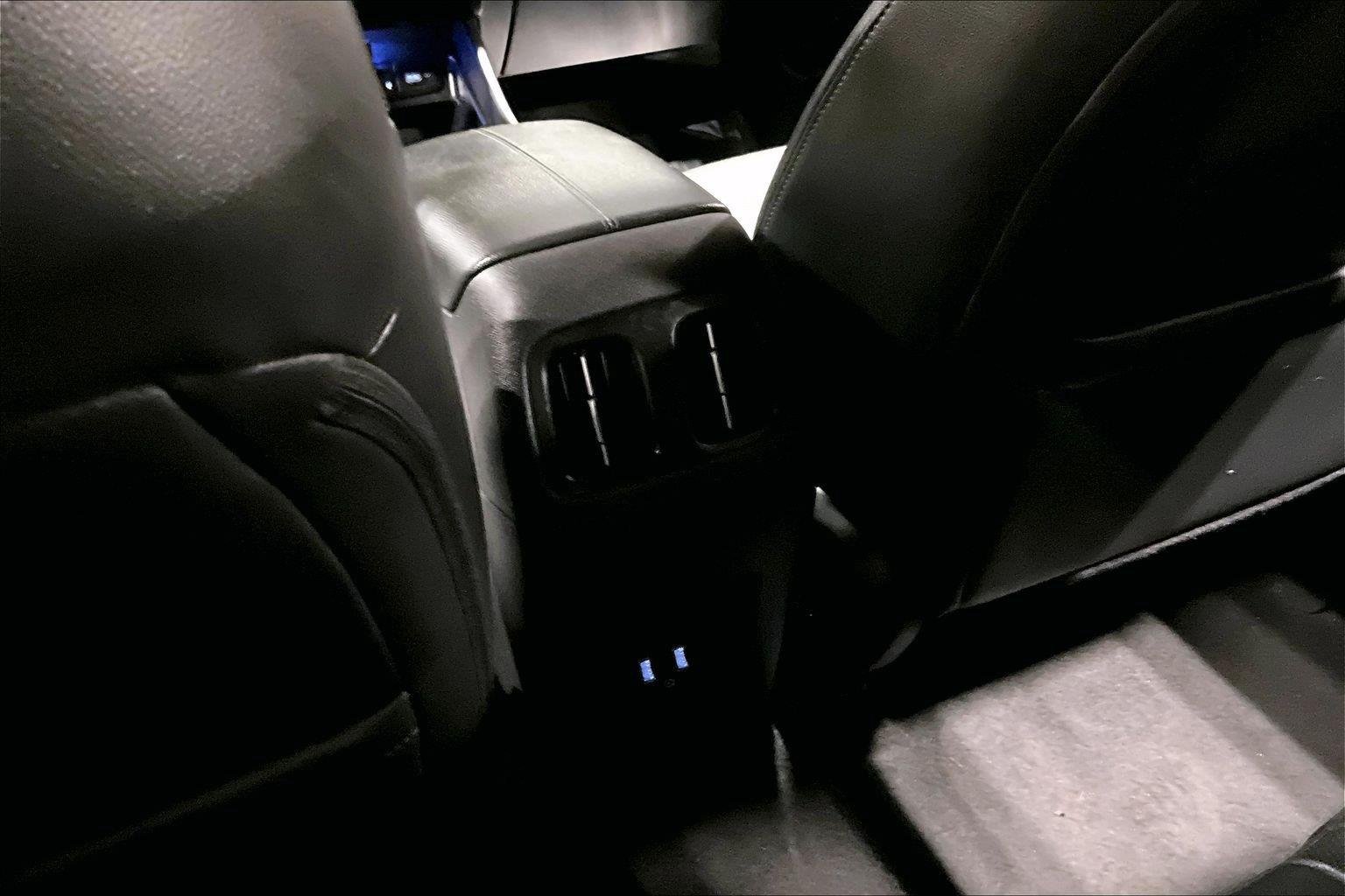 Used 2024 Hampton Gray Hyundai SEL image 34