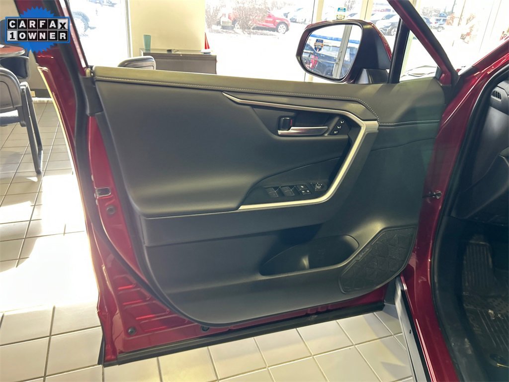 2025 TOYOTA RAV4 - Image 14