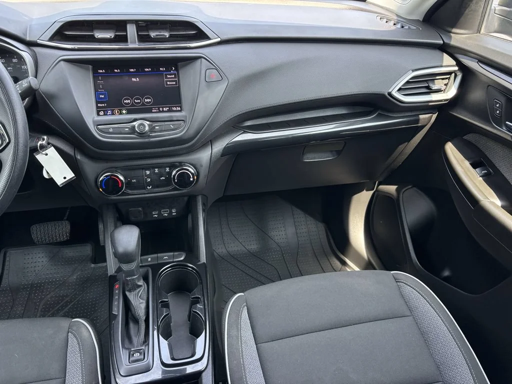 Used 2021 SATIN STEEL METALLIC Chevrolet LS image 22