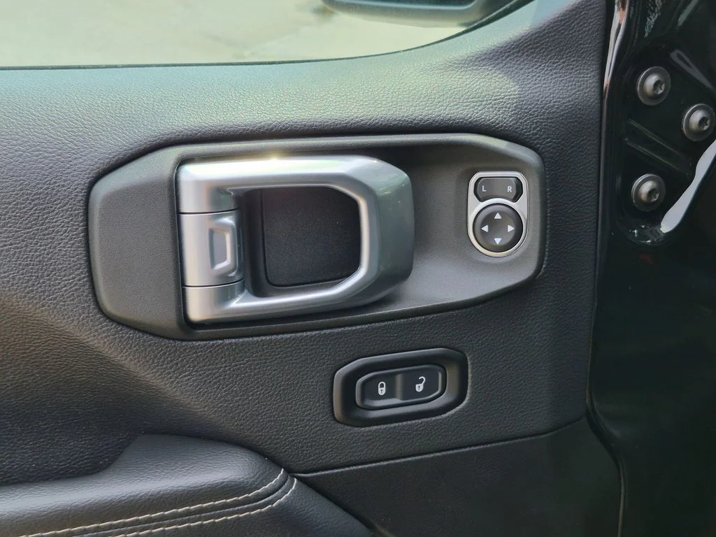 Used 2022 Black Jeep Unlimited Sahara 4xe image 11