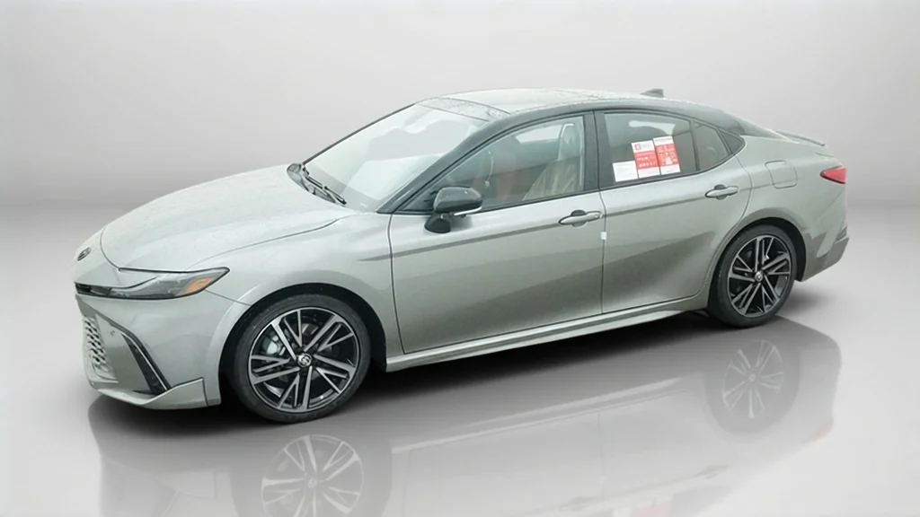 New 2026 Heavy Metal with Midnight Black Metallic roof Toyota XSE image 3