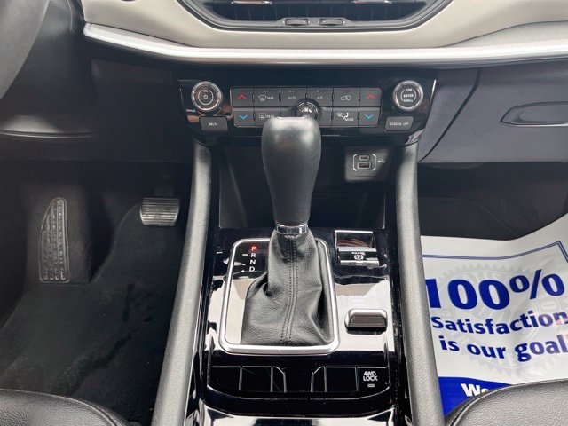 Used 2025 White Jeep Limited image 34