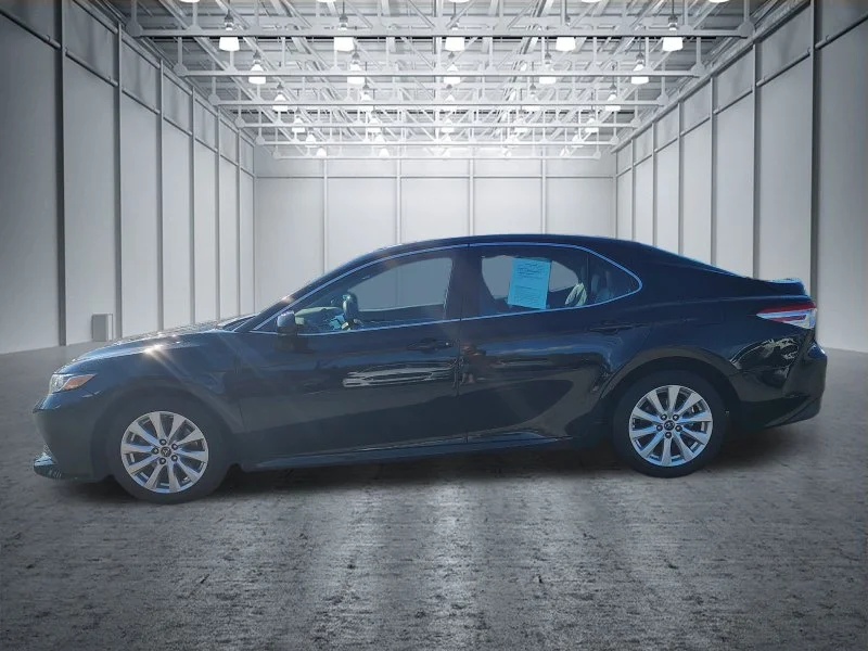 Used 2020 Black Toyota LE image 9
