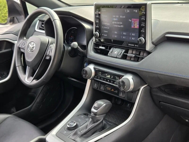 Used 2022 WHITE TOYOTA XSE image 19