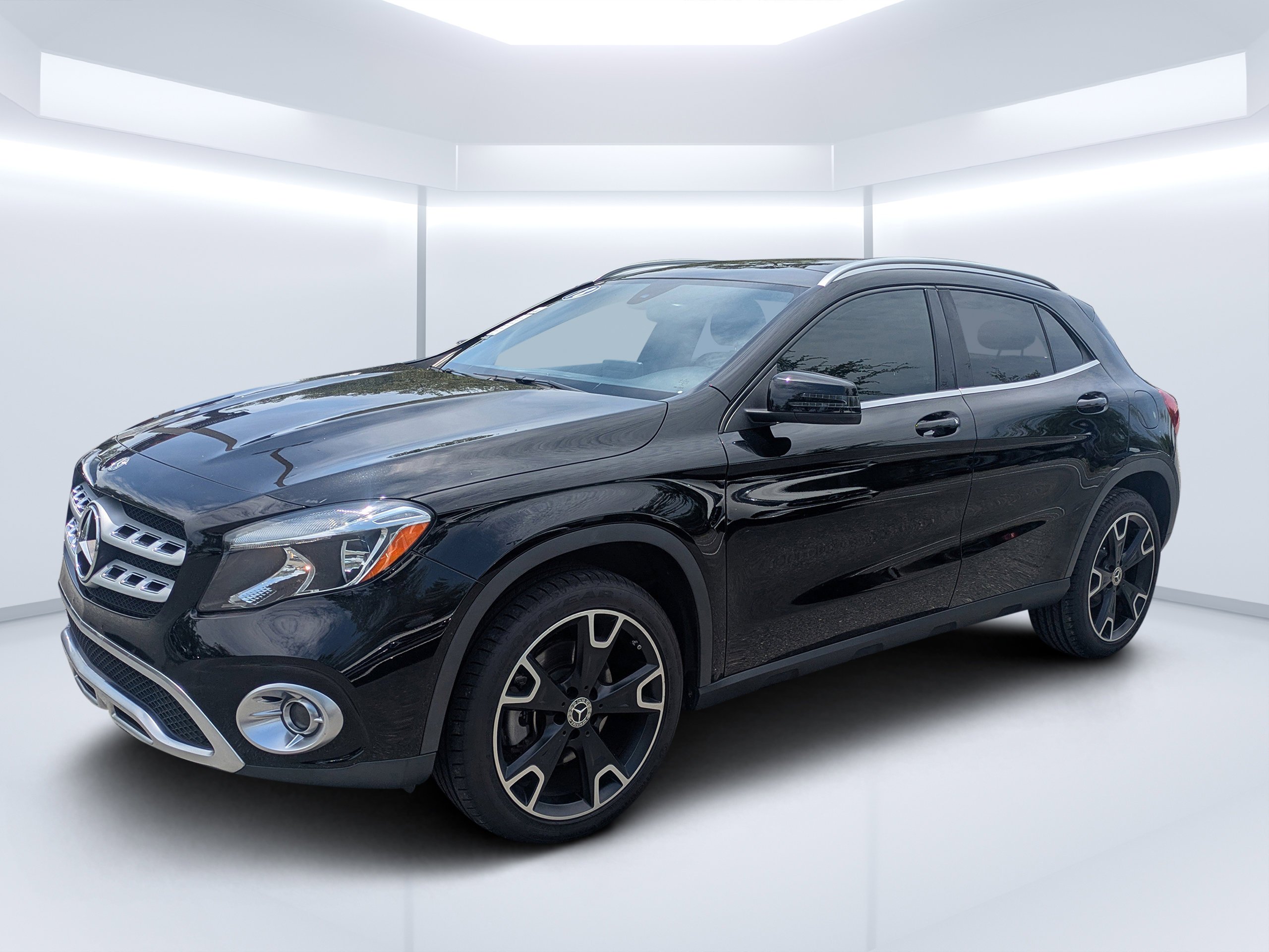 Used 2018 Night Black Mercedes-Benz GLA 250 image 7