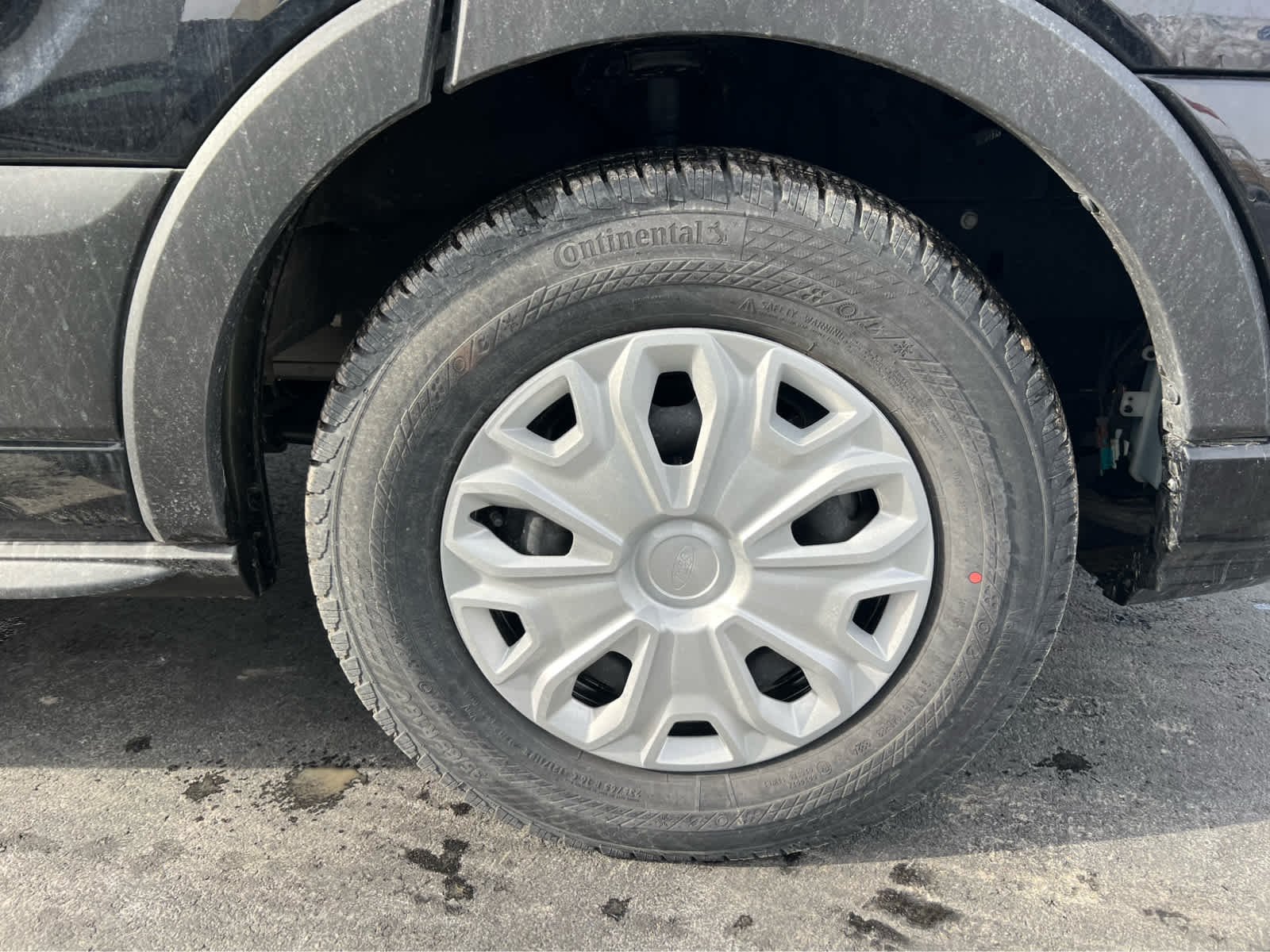 2024 Ford Transit Passenger Van XLT - Photo 16