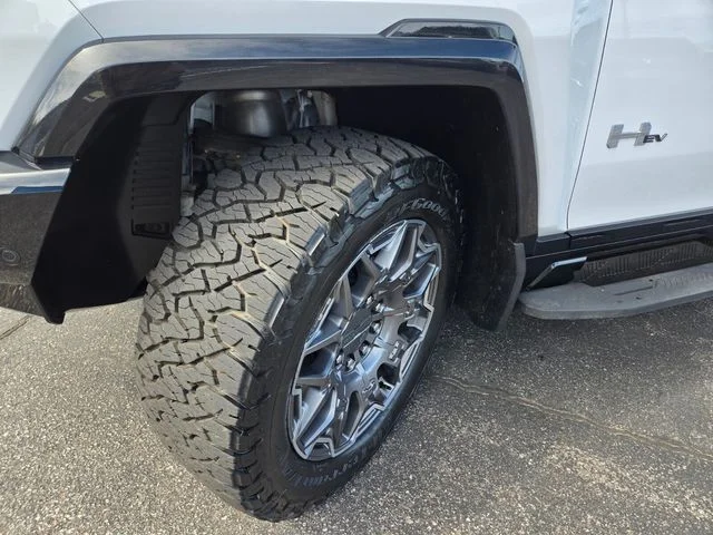 Used 2024 White GMC 3X image 9