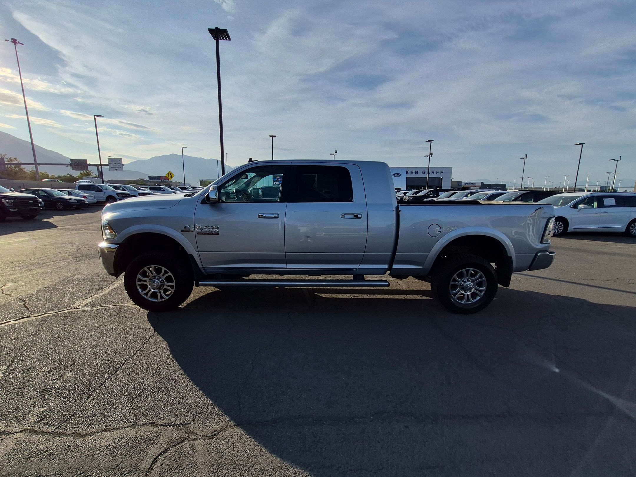 Used 2016 Bright Silver Metallic Clearcoat Ram Laramie image 7
