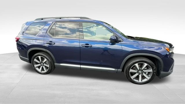 Used 2024  Honda Touring image 8