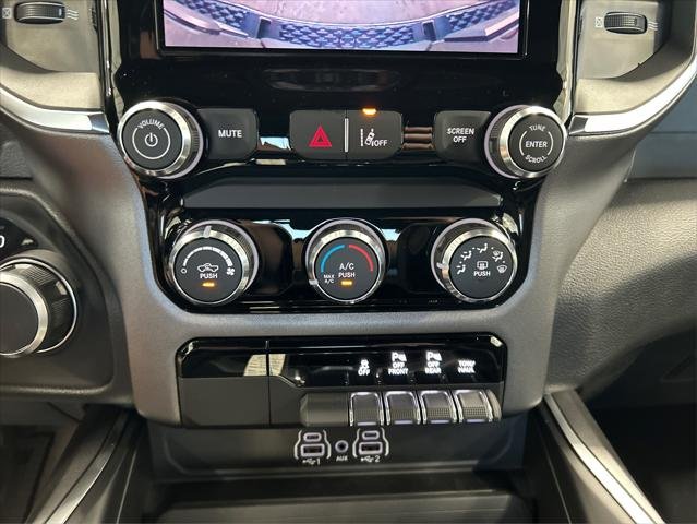 New 2026 Diamond Black Crystal Pearl-Coat Exterior Paint RAM Express image 26