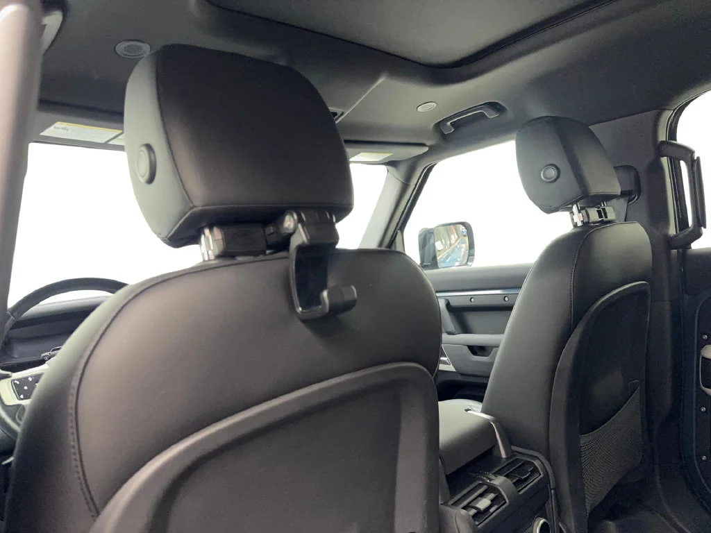 Used 2023 Blue Land Rover SE image 36