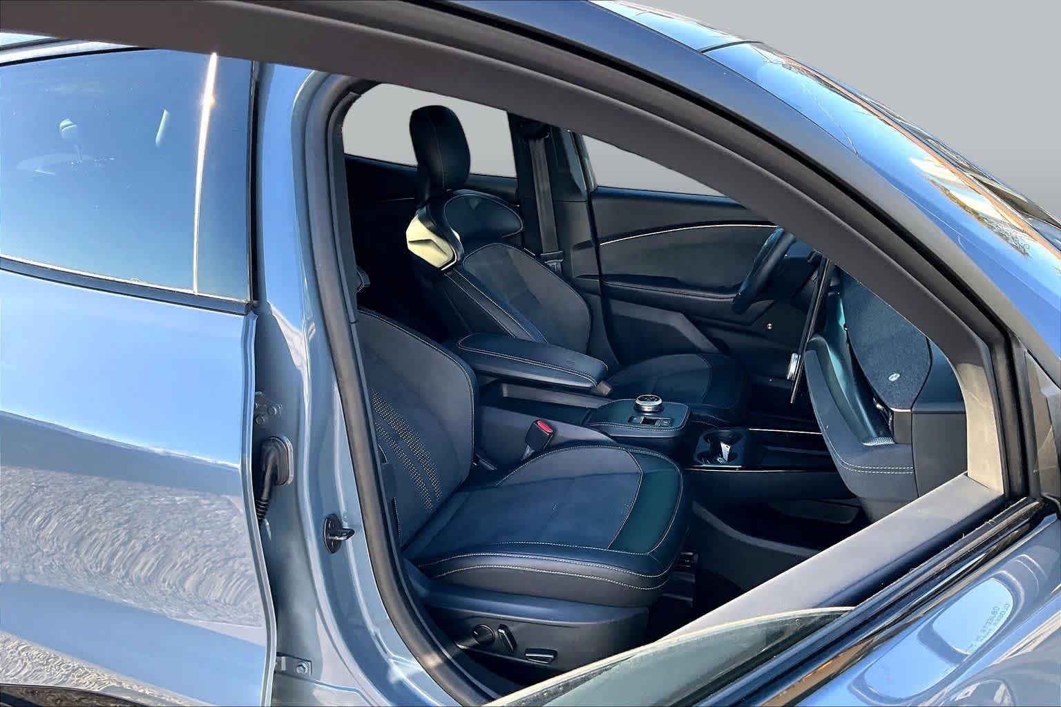 Certified Used 2023 Vapor Blue Metallic Ford GT image 8