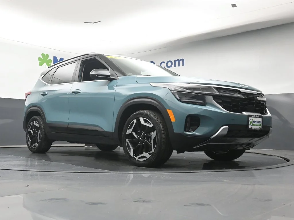 Certified Used 2024 Blue Kia SX image 25