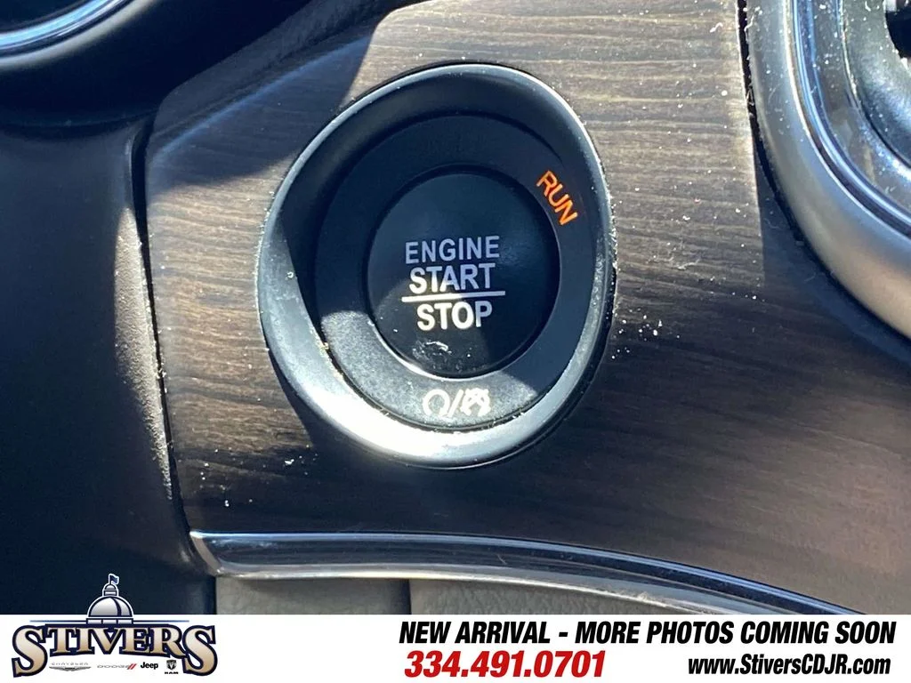 Used 2017 Gray Jeep Overland image 29