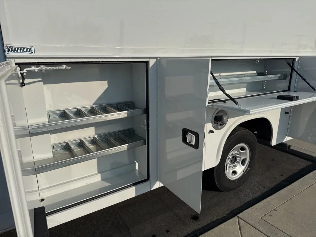 New 2024 Summit White GMC 1WT image 5