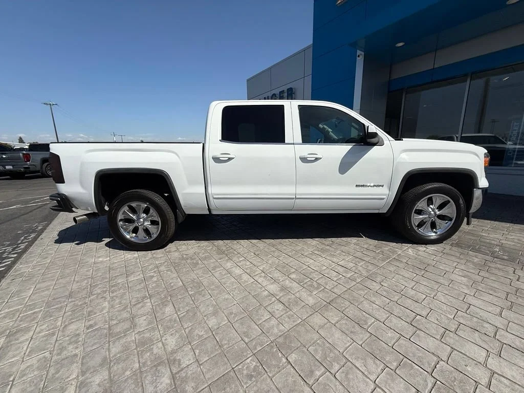 Used 2014 SUMMIT WHITE GMC SLE image 13