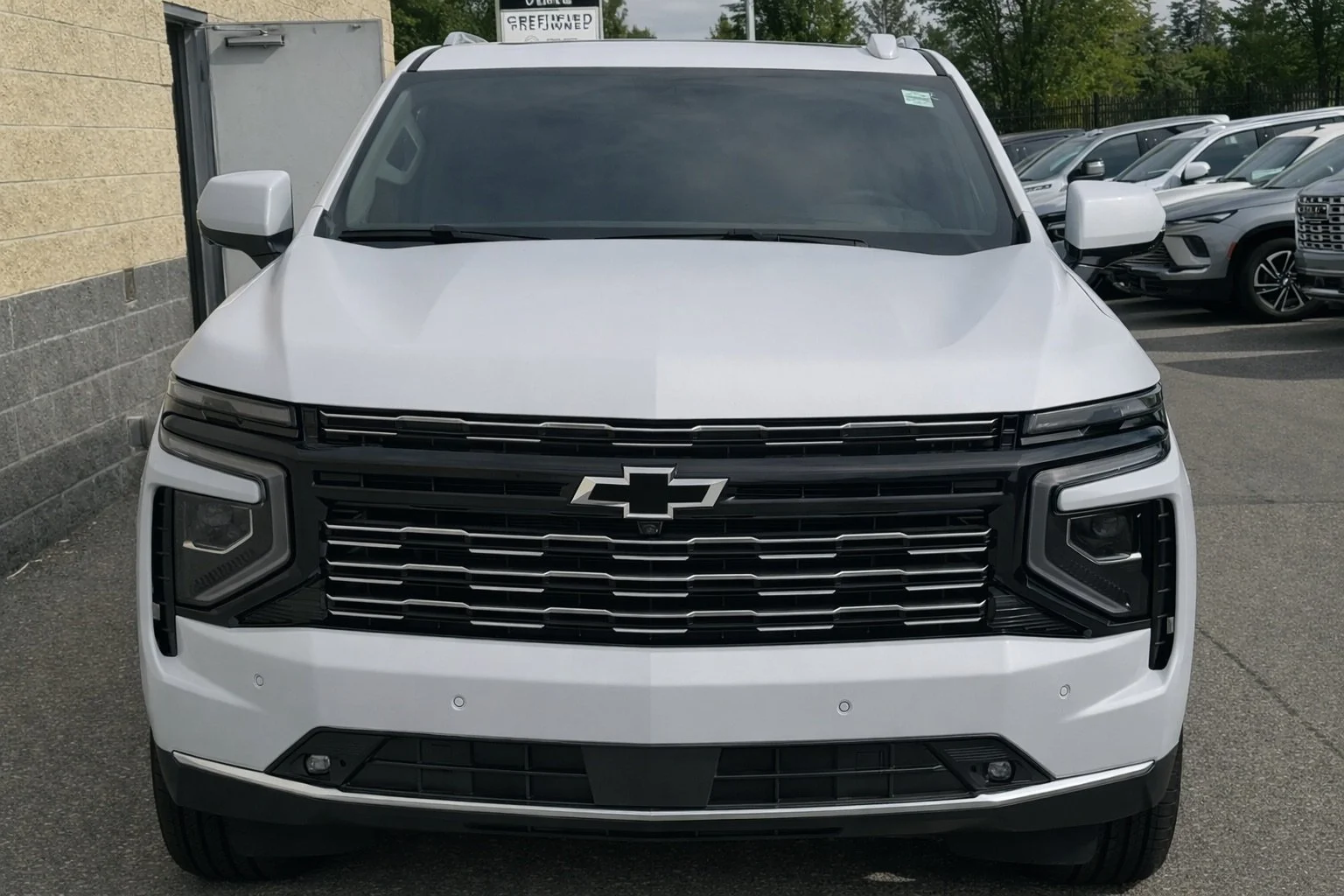 New 2026 Polar White Tricoat Chevrolet High Country image 6