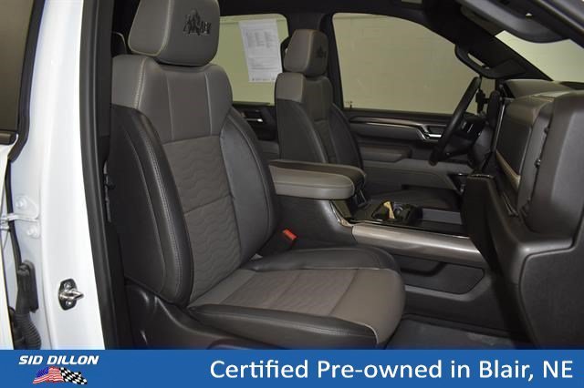 Used 2024 Summit White Chevrolet ZR2 image 9