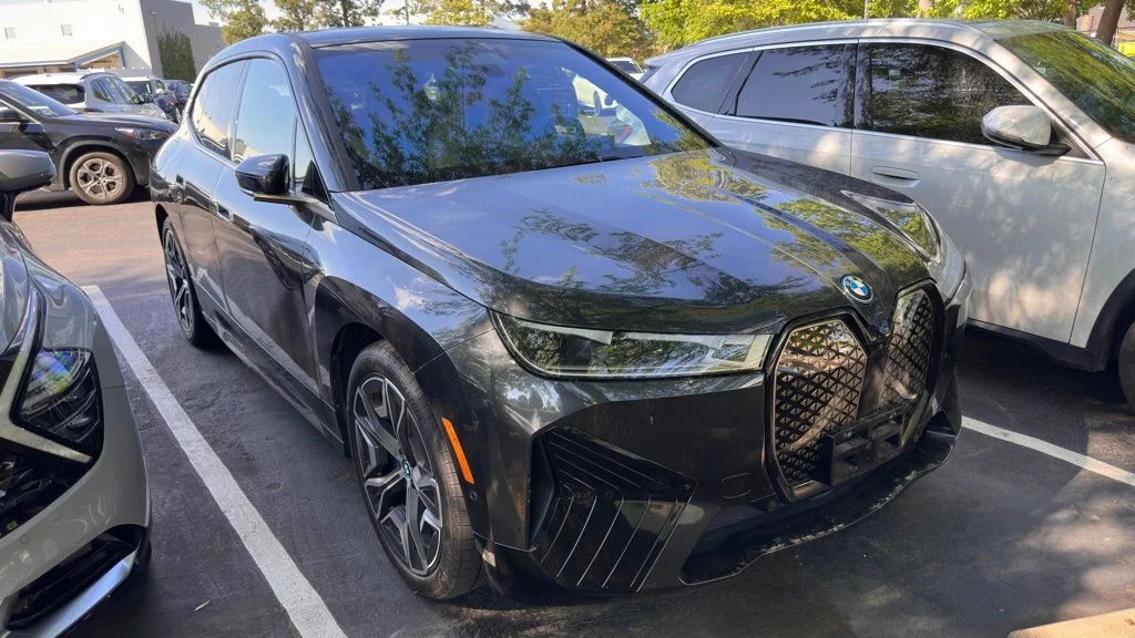 2023 BMW iX xDrive50's photo